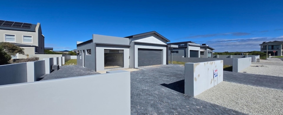 5 Bedroom Property for Sale in Kleinbaai Western Cape